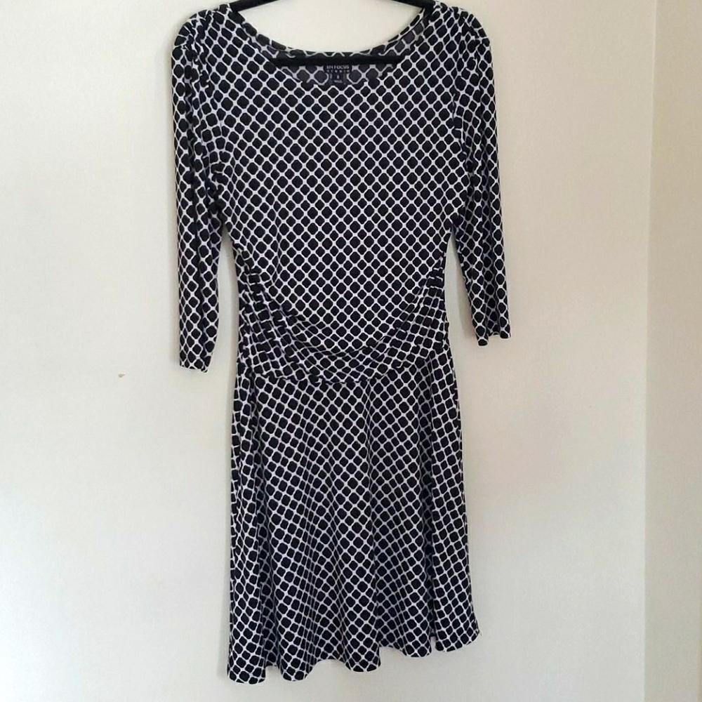ENFOCUS STUDIO SCOOPNECK DRESS